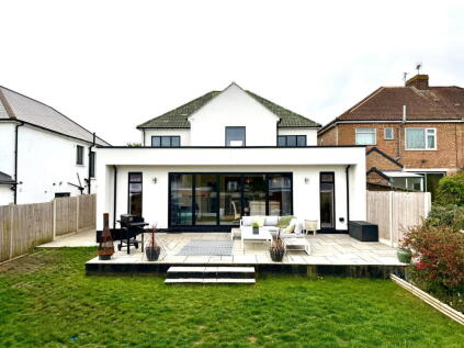 Impressive & Beautiful 1930's Home With An Amazing 30ft Kitchen/Dining/Family Area!