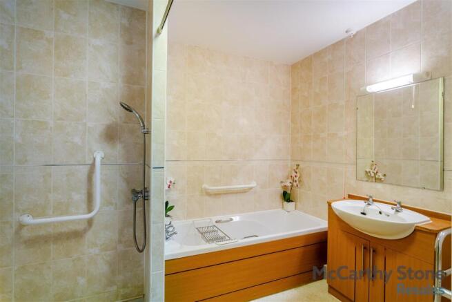 1 bed Apartment for sale Image 11