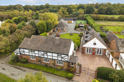 87 Commonside Norton Canes Cannock, Staffordshire, WS11 9PY