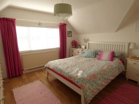 Bedroom.JPG