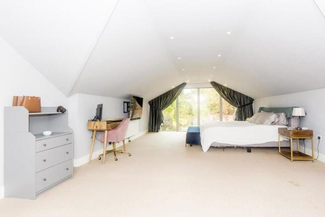 Principal Bedroom Suite