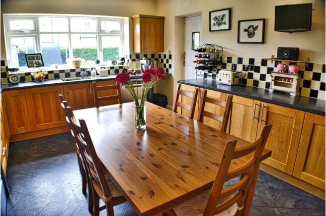Kitchen / Diner