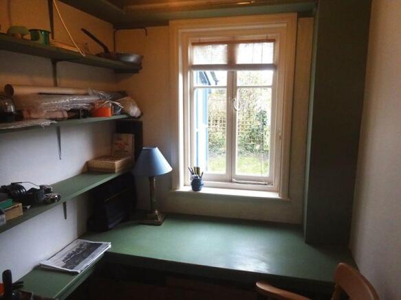Photo 8
