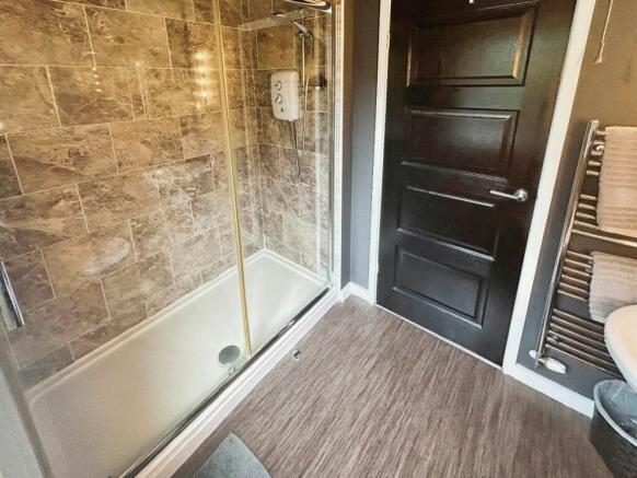 2nd Bedroom En-Suite