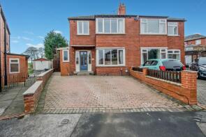 8, Beechwood Grove, Drighlington, Bradford BD11 1AH