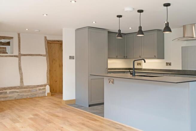 4 Box Bush Cottag...