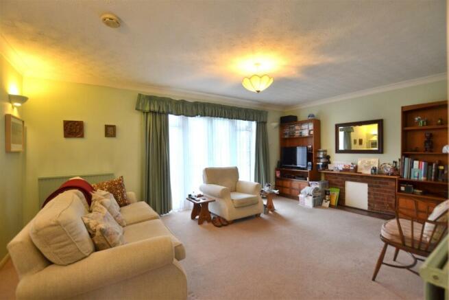 Living Room.JPG