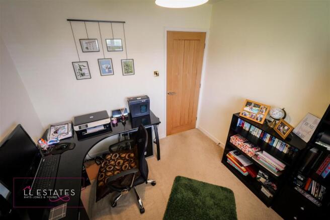 Bedroom 3.jpg