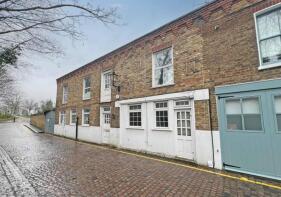 14b, Hansard Mews, London W14 8BJ