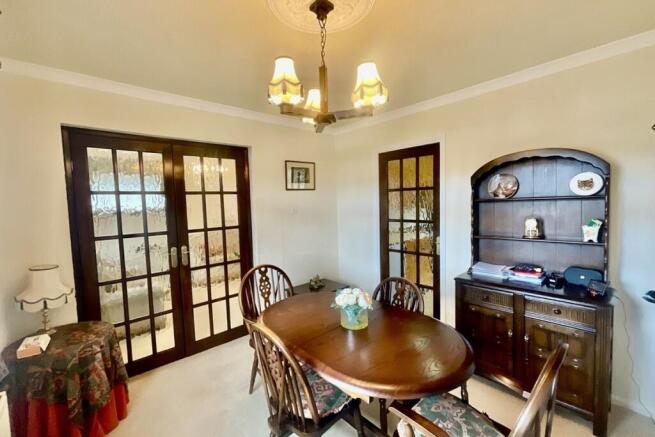 3 bed Bungalow for sale Image 6