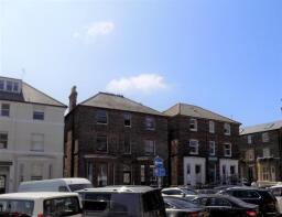 Flat 1, 1, Chandos Square, Broadstairs CT10 1QN