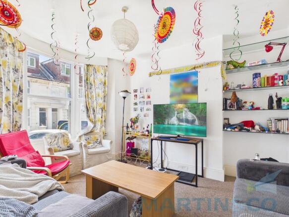 Living Room Pic 1