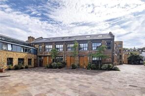 8, Porteus Place, London SW4 0AP