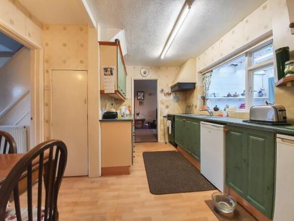 Kitchen & Breakfast Room