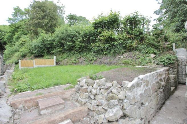Side Garden 