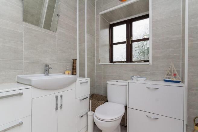 GF Toilet