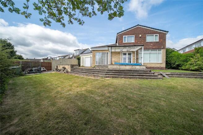4 bed Detached for sale Image 8