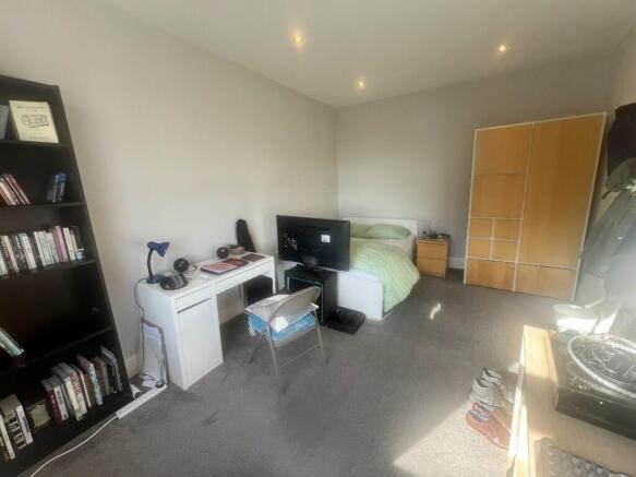 7 bed Terraced to rent Image 10