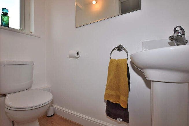 3 bed Detached for sale Image 12