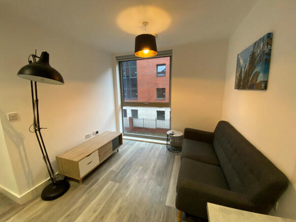 1 bed Apartment to rent Image 5
