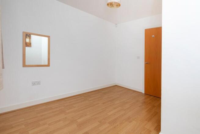 2 bed Apartment for sale Image 9