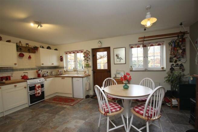 Dining kitchen