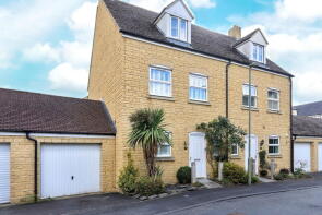 4, Ashcombe Crescent, Witney OX28 6GL