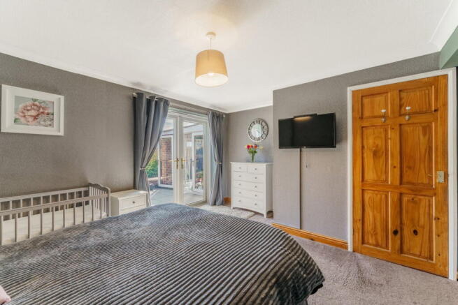 3 bed Semi-Detached for sale Image 4