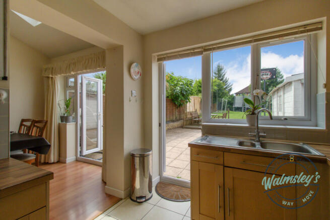 Kitchen & dining extension views