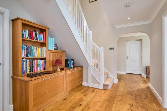 4 bed Detached for sale Image 4