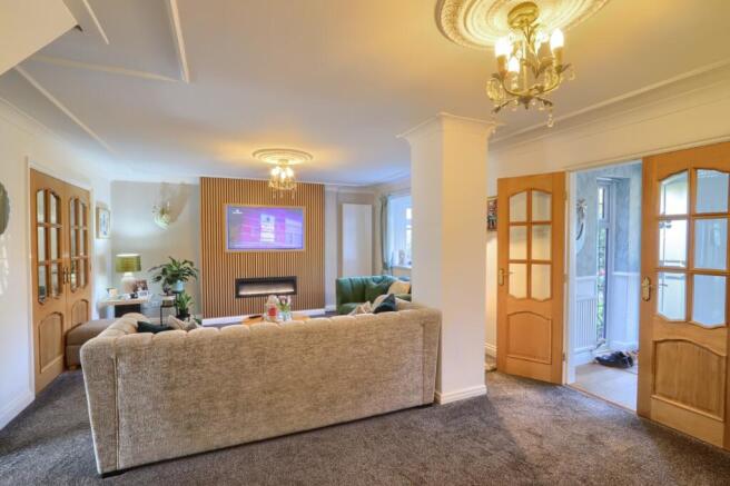 4 bed Detached for sale Image 6