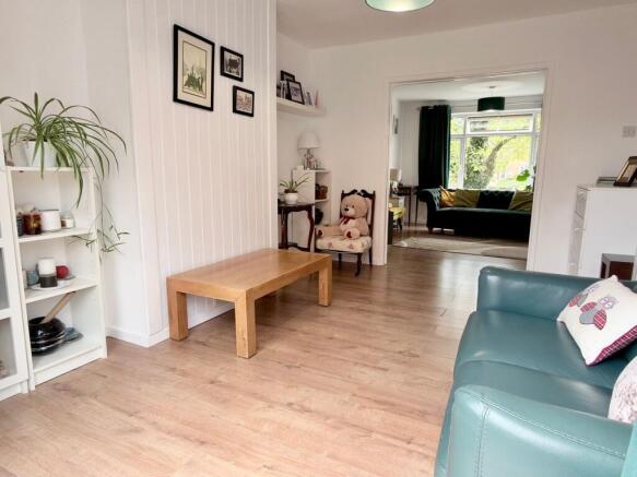 Hillend Road, Twyning, Tewkesbury, GL20 photo 4