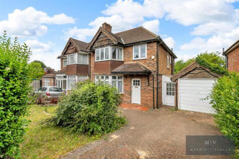 Crest Road, South Croydon