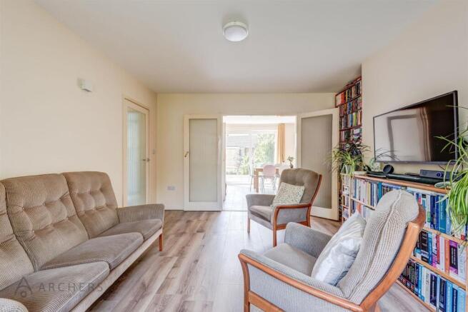 3 bed Semi-Detached for sale Image 5