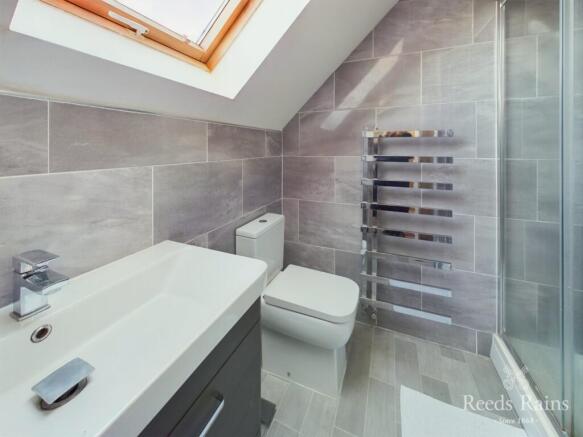 3 bed Terraced for sale Image 10