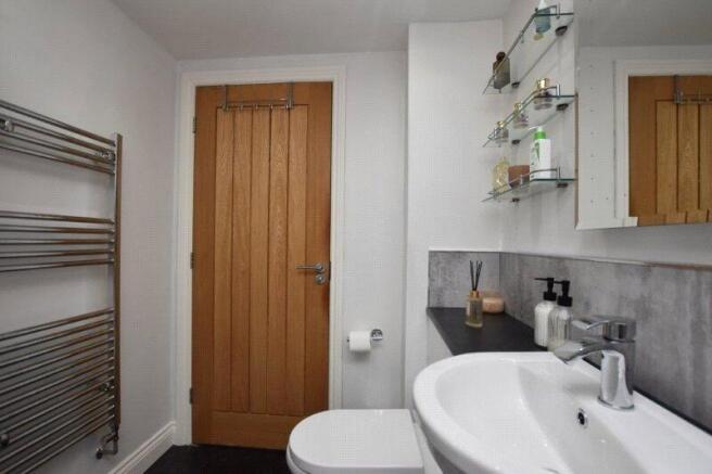 2 bed Apartment for sale Image 10