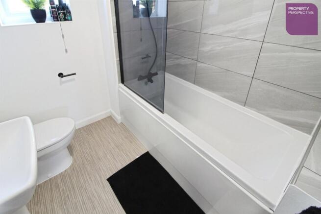 4 bed Terraced for sale Image 11
