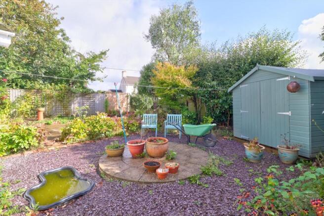 Rear garden ii.jpg