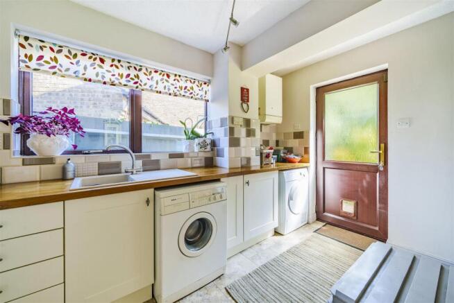 8 Dove Close, Towcester