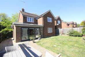 9, The Grove, Shephall Green, Stevenage SG2 9BS