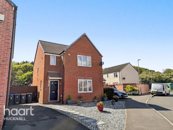 3-bed detached on Stewart Way, Nottingham, £260,000