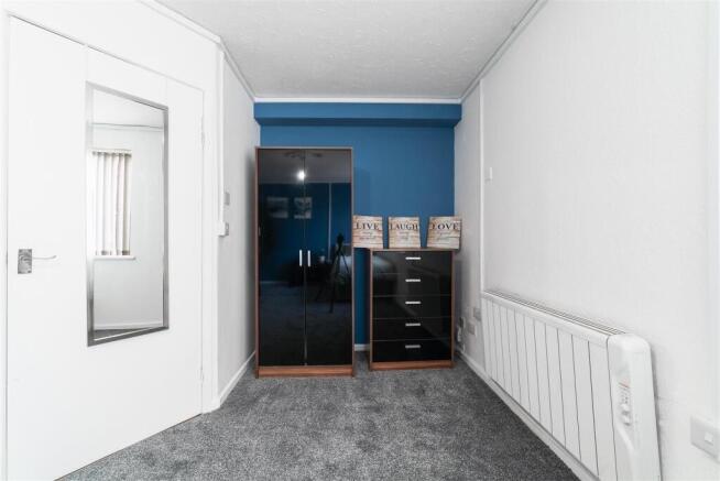 Room(1).jpg