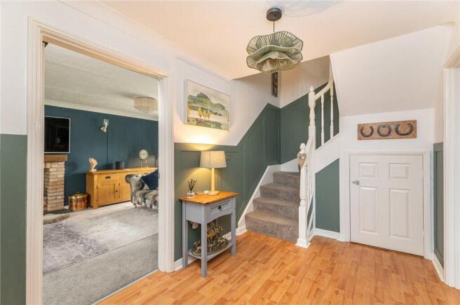 4 bed Detached for sale Image 7