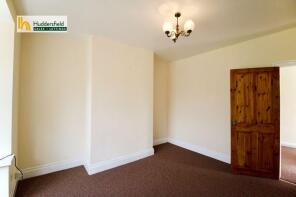 27, Northfield Grove, Lockwood, Huddersfield HD1 3SJ