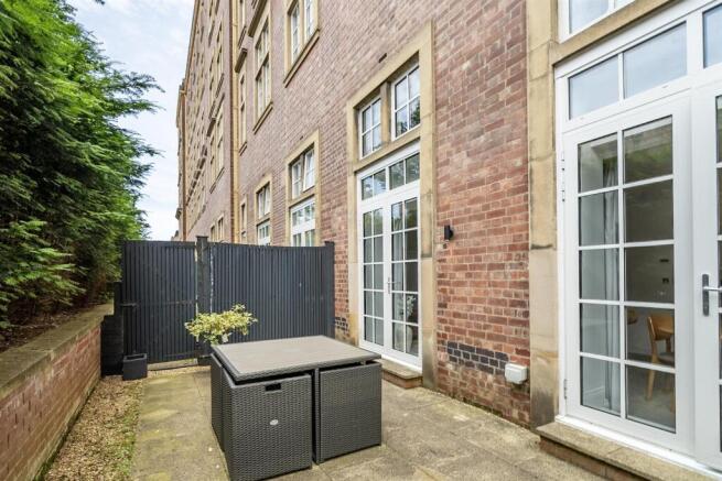 2 bed Duplex for sale Image 4