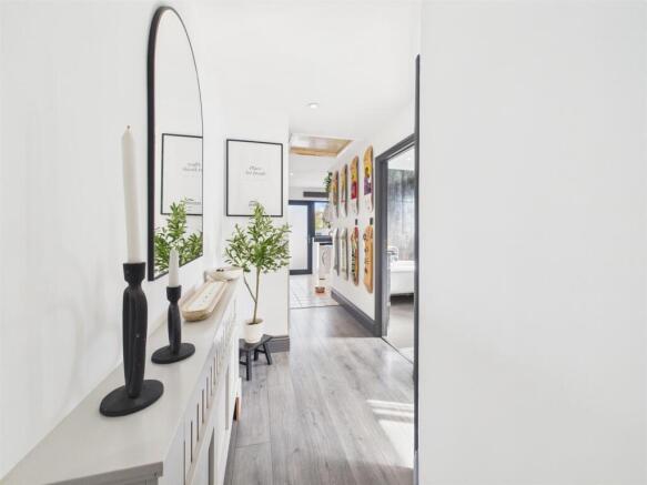 Hallway .jpg