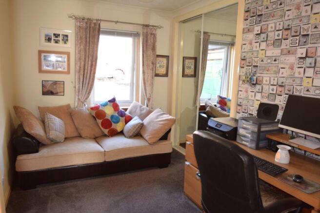 Bedroom 5 Study