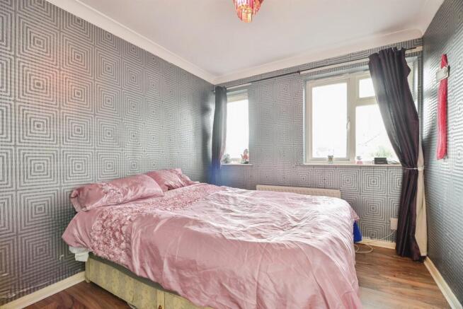 3 bed Semi-Detached for sale Image 7