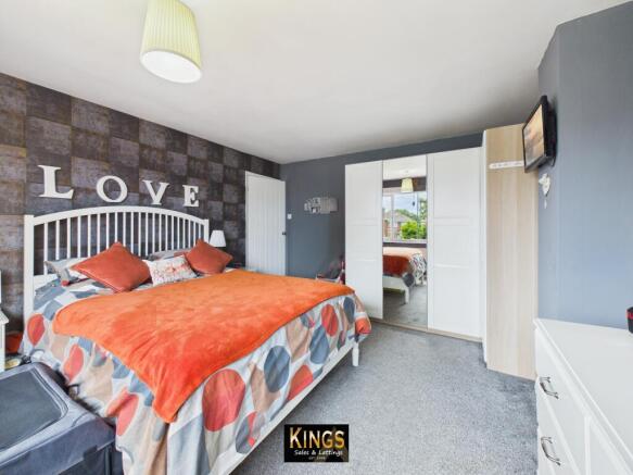 3 bed Semi-Detached for sale Image 10
