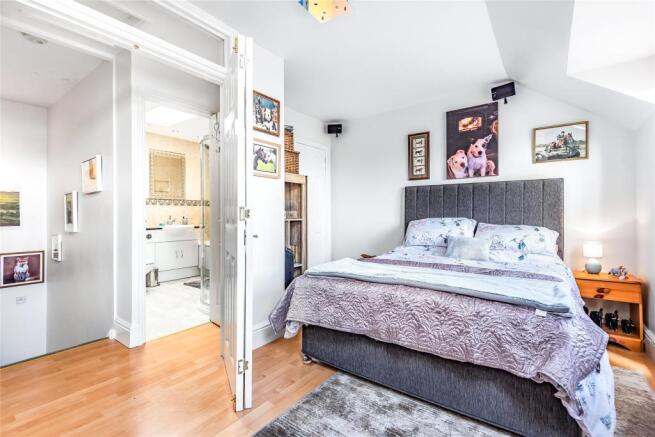 Master En-Suite